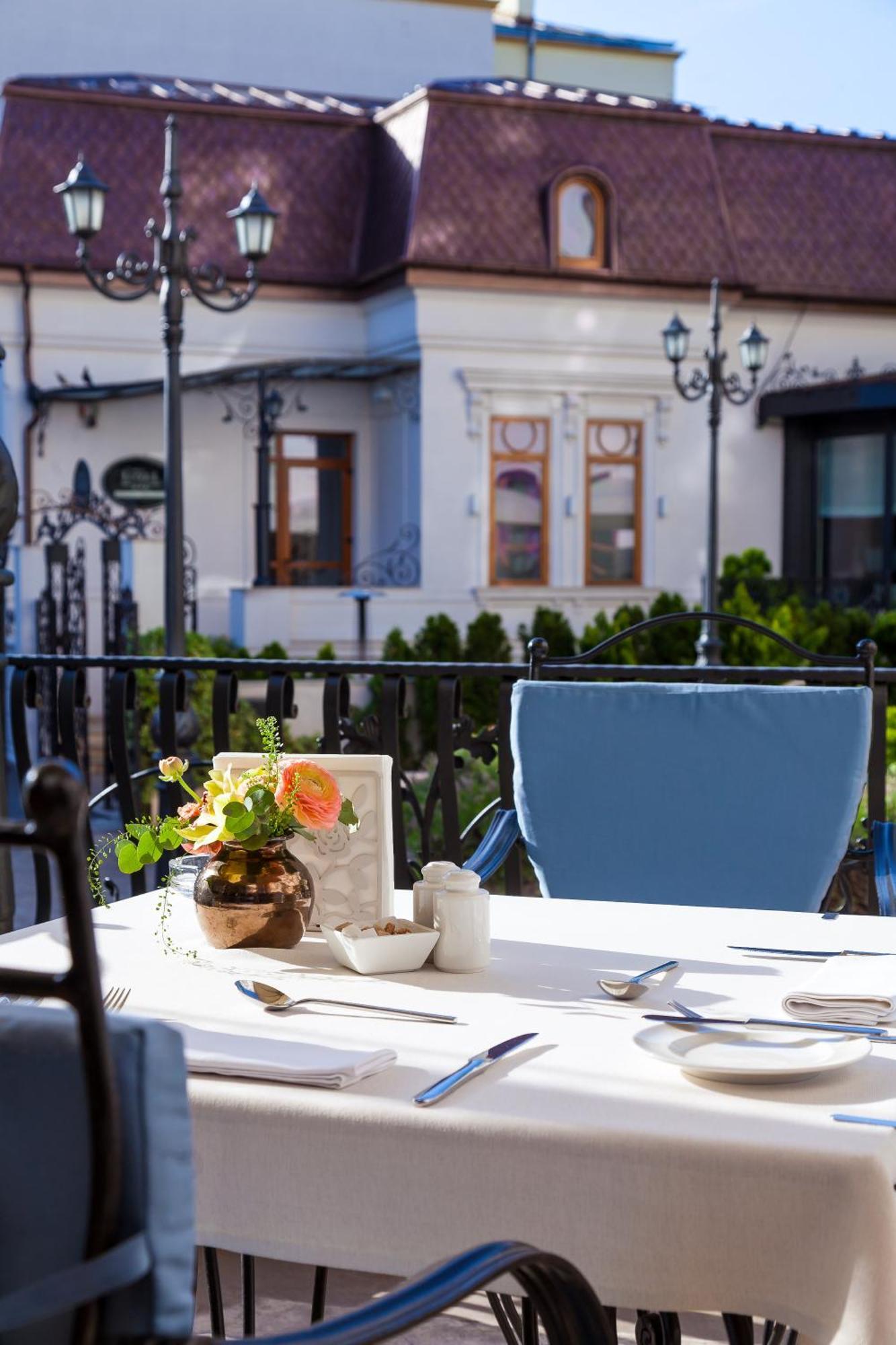 Epoque Hotel - Relais & Chateaux Bucharest Exterior photo